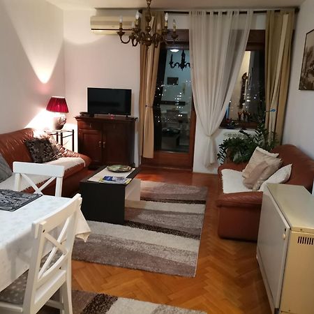 Apartament Rajana , Beograd - Hram Svetog Save Zewnętrze zdjęcie